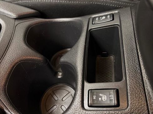 Used 2018 Nissan Rogue SV image 24