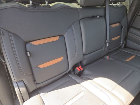 Used 2024 GMC Sierra 2500 AT4 w/ AT4 Premium Plus Package AWD/4WD image 26