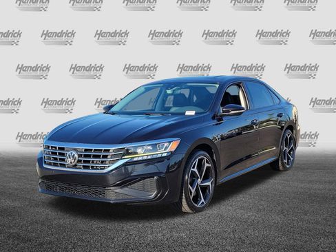 Used 2020 Volkswagen Passat 2.0T R-Line FWD image 3