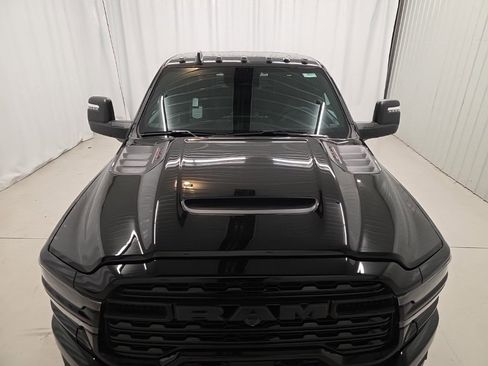 New 2026 RAM 3500 Limited image 9