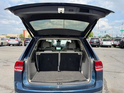 Used 2020 Volkswagen Atlas SE w/ Panoramic Sunroof Package FWD image 19