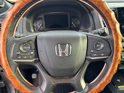 Used 2024 Honda Passport TrailSport image 12