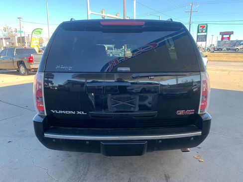 Used 2009 GMC Yukon XL Denali image 6