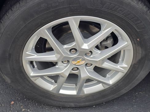 Used 2022 Chevrolet Equinox LT FWD image 9