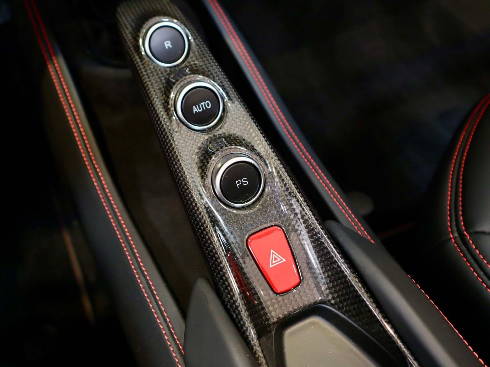 Certified 2021 Ferrari F8 Tributo RWD image 31