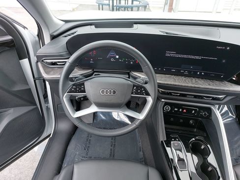 Certified 2025 Audi Q5 Premium Plus w/ Premium Plus AWD/4WD image 16
