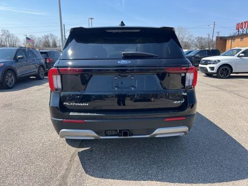 Certified 2025 Ford Explorer Platinum w/ LUX Leather Package AWD/4WD image 5