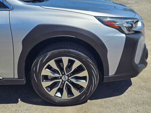 Certified 2024 Subaru Outback Touring AWD/4WD image 9