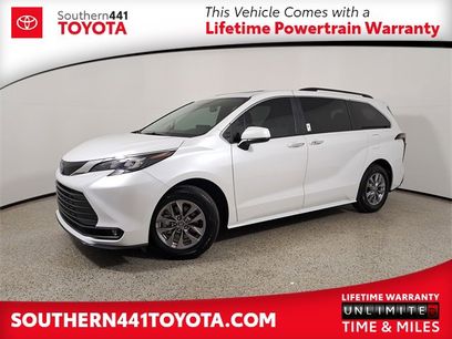 Used 2025 Toyota Sienna XLE