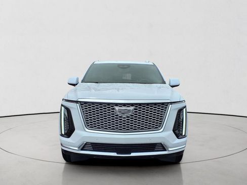 New 2026 Cadillac Escalade Luxury w/ LPO, Radiant Package RWD image 5