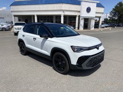 New 2026 Volkswagen Taos SE