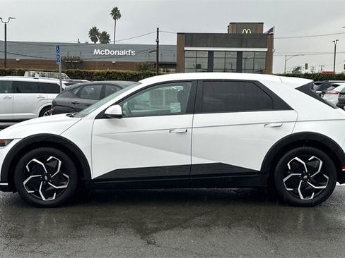 Used 2024 Hyundai Ioniq 5 SE image 10
