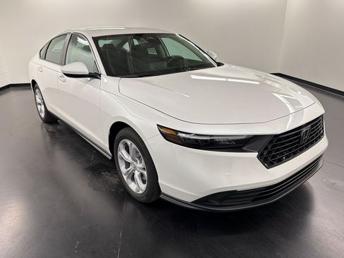 New 2026 Honda Accord LX image 7