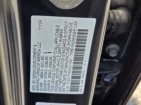 Used 2025 Honda Accord SE image 40