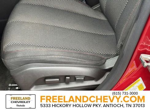 Used 2014 Chevrolet Equinox LT w/ Driver Convenience Package image 19