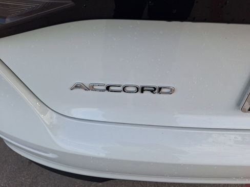 Used 2024 Honda Accord EX image 11
