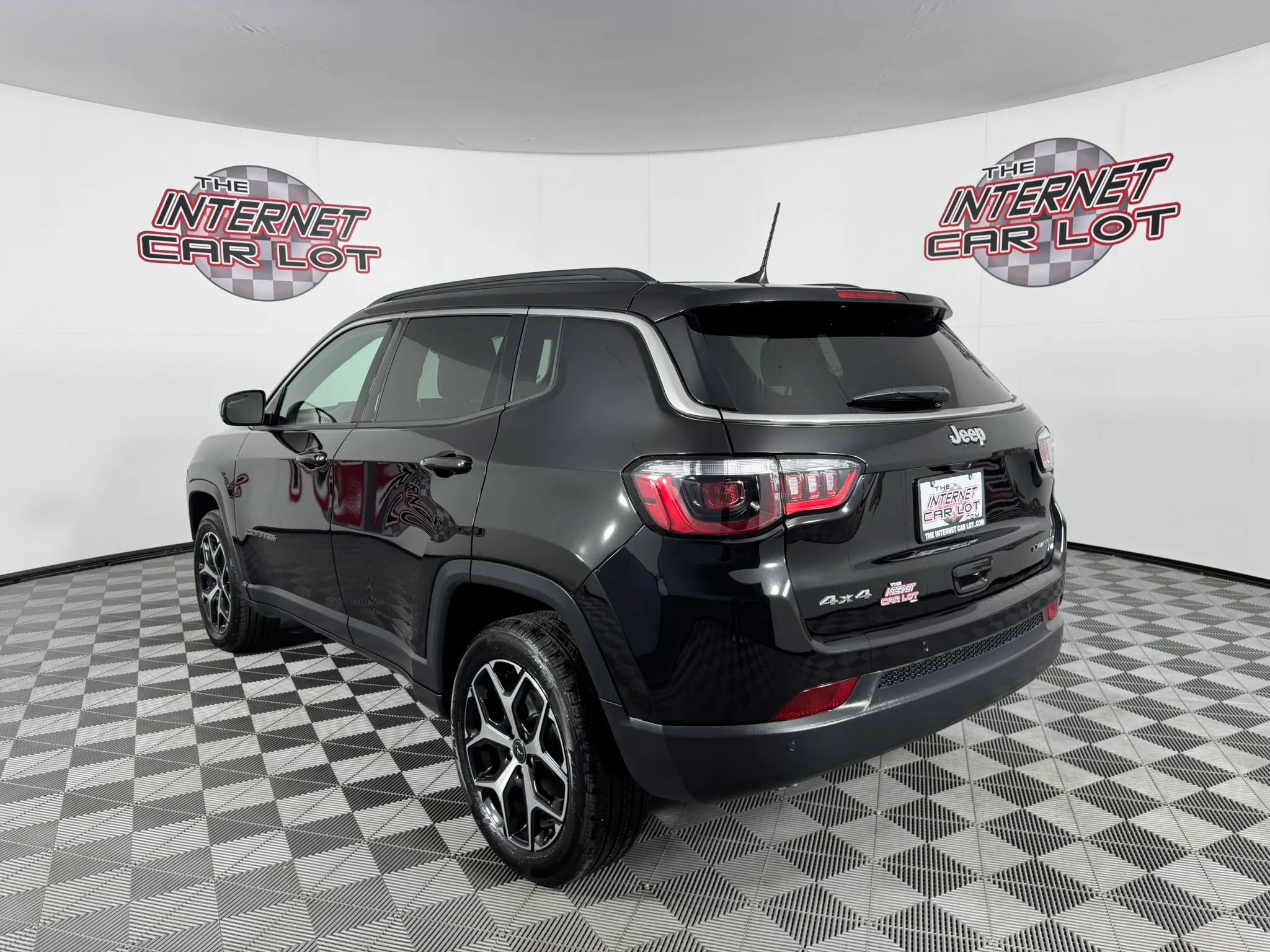 Used 2026 Jeep Compass Limited AWD/4WD image 5
