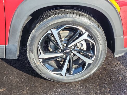 Used 2023 Chevrolet TrailBlazer RS w/ Convenience Package image 8