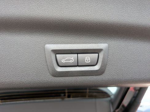 New 2026 BMW X1 xDrive28i w/ Convenience Package image 40