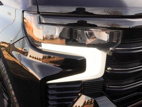 Used 2024 Chevrolet Silverado 1500 High Country w/ Midnight Edition image 33