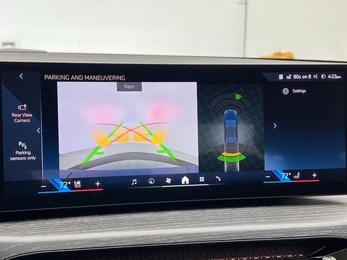 Used 2026 BMW 330i xDrive Sedan w/ Convenience Package image 15