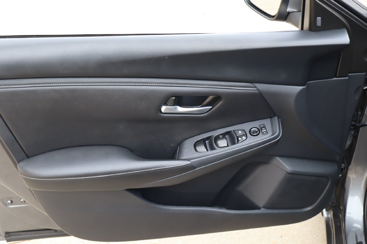Used 2025 Nissan Sentra SV w/ All-Weather Package FWD image 19
