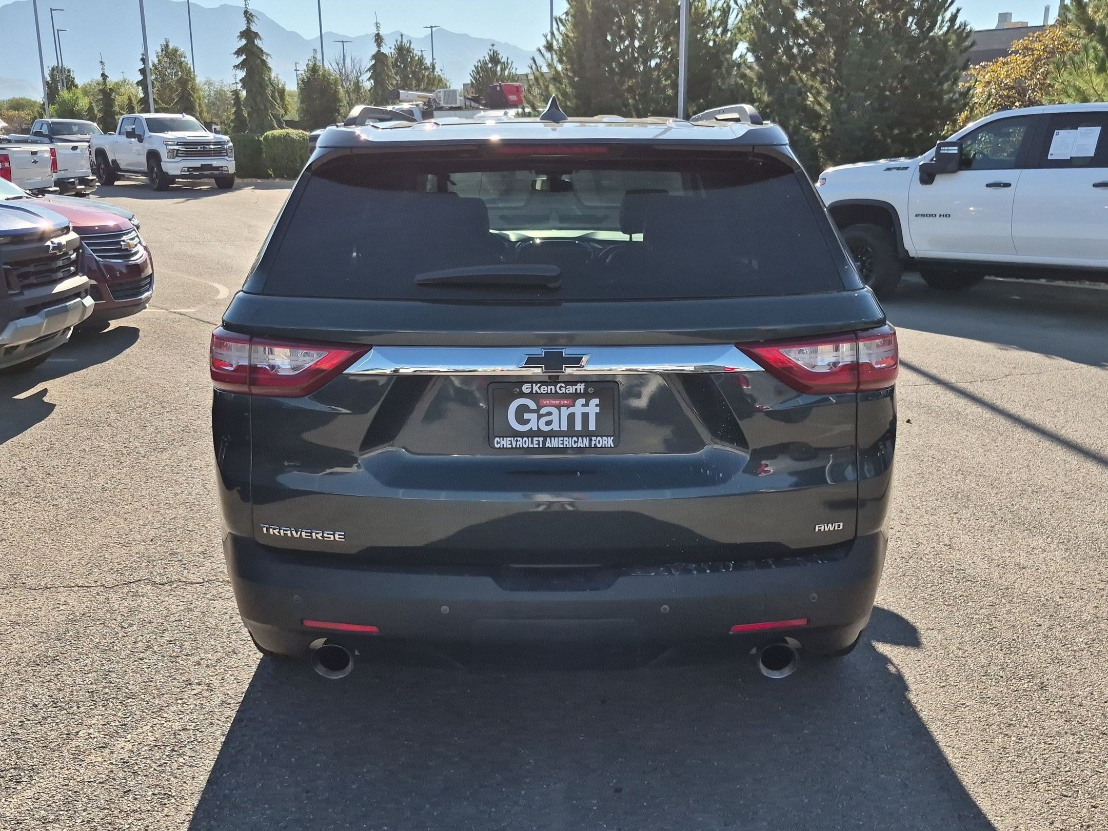 Used 2019 Chevrolet Traverse LT w/ LPO, Black Accent Package AWD/4WD image 4