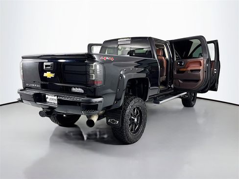Used 2015 Chevrolet Silverado 3500 High Country image 30