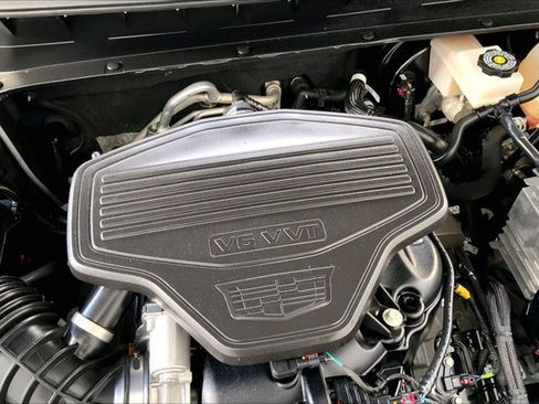 Used 2025 Cadillac XT6 Sport AWD/4WD image 33