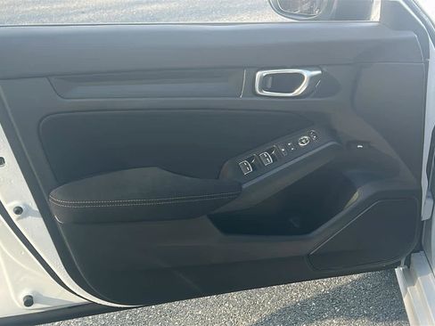 Used 2023 Honda Civic Sport image 15