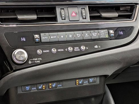 Used 2023 Lexus ES 350 w/ Premium Package image 25