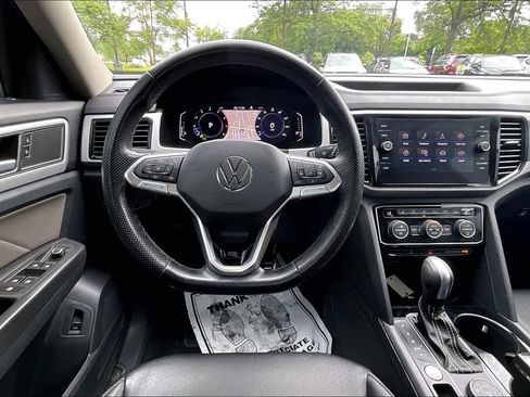Used 2023 Volkswagen Atlas SEL R-Line AWD/4WD image 5