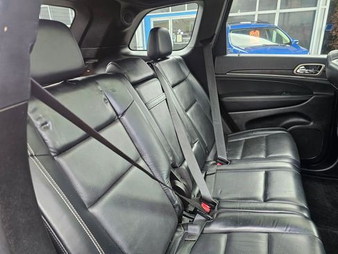 Used 2015 Jeep Grand Cherokee Limited w/ Luxury Group II AWD/4WD image 16