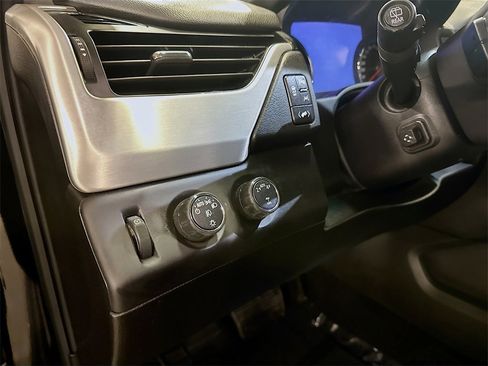 Used 2017 GMC Yukon SLT w/ Open Road Package image 12