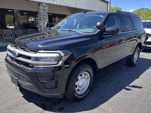 Used 2022 Ford Expedition XL AWD/4WD image 2