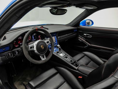 Used 2016 Porsche 911 Turbo S AWD/4WD image 2