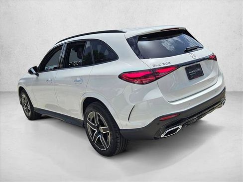 Certified 2026 Mercedes-Benz GLC 300 image 8