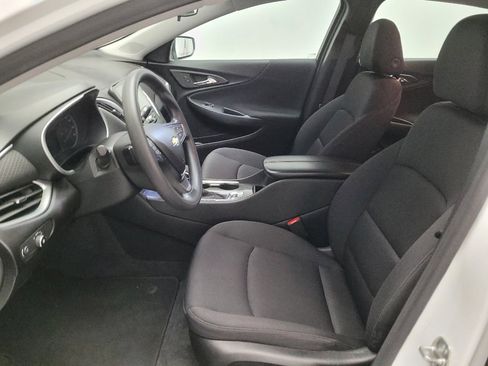 Used 2024 Chevrolet Malibu LT FWD image 17
