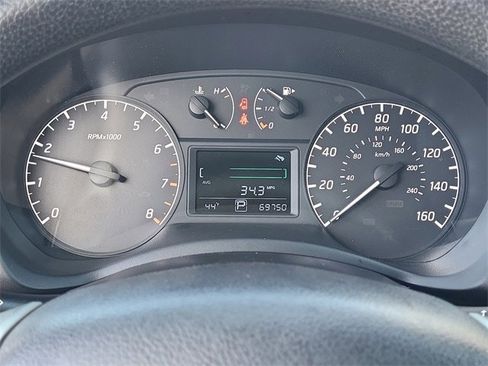 Used 2017 Nissan Sentra S image 11