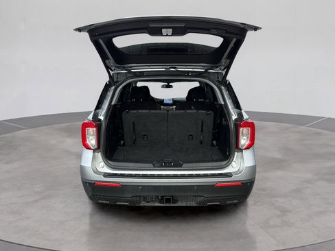 Certified 2022 Ford Explorer XLT w/ Class IV Trailer Tow Package image 21