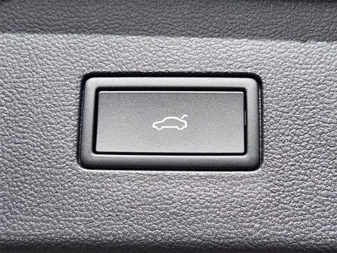 New 2026 Volkswagen Atlas SEL Premium R-Line image 31