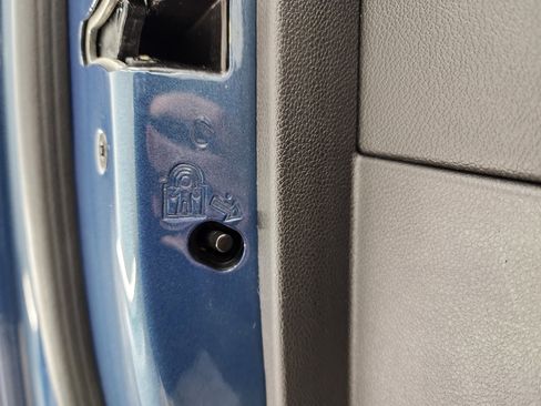 Used 2024 Chevrolet Silverado 2500 LTZ w/ LTZ Premium Package image 43