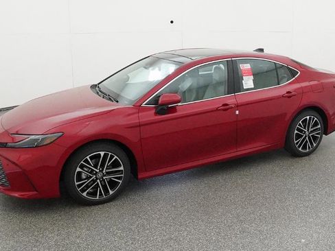 New 2026 Toyota Camry XLE FWD image 33