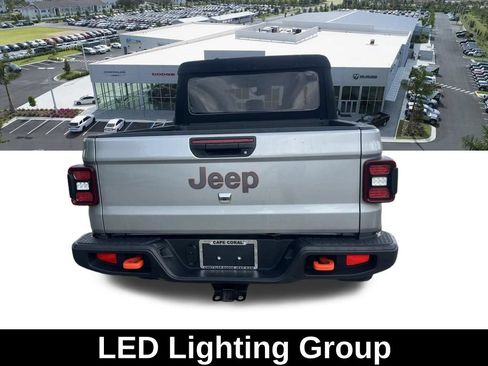 Used 2021 Jeep Gladiator Mojave w/ Dual Top Group AWD/4WD image 6