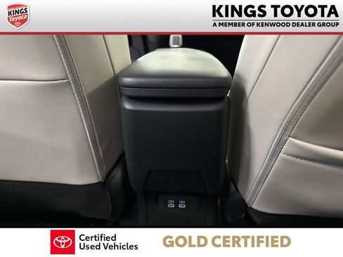 Certified 2023 Toyota Prius Limited AWD/4WD image 17