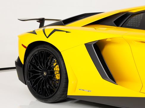 Used 2016 Lamborghini Aventador LP 750-4 Superveloce AWD/4WD image 73