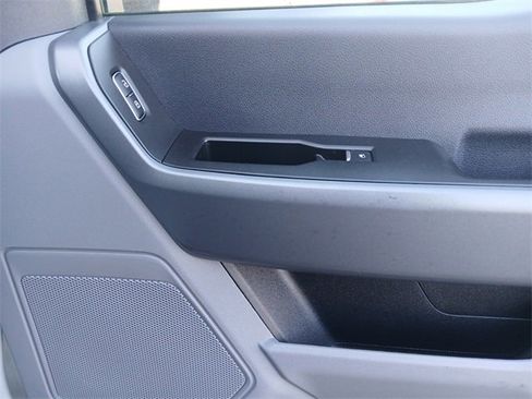 Used 2024 Ford F250 XLT w/ FX4 Off-Road Package image 16