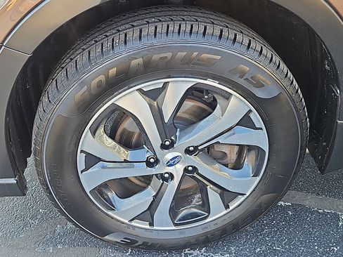 Used 2020 Subaru Outback Limited image 4