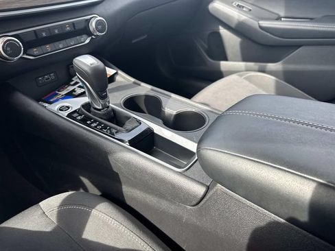 Used 2025 Nissan Altima 2.5 SV FWD image 39