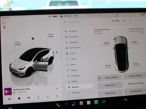Used 2022 Tesla Model Y Performance AWD/4WD image 30